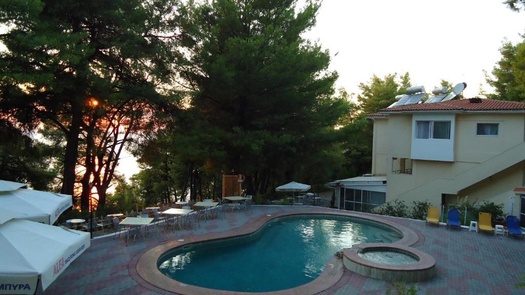 Dryades Hotel Siviri Exterior photo