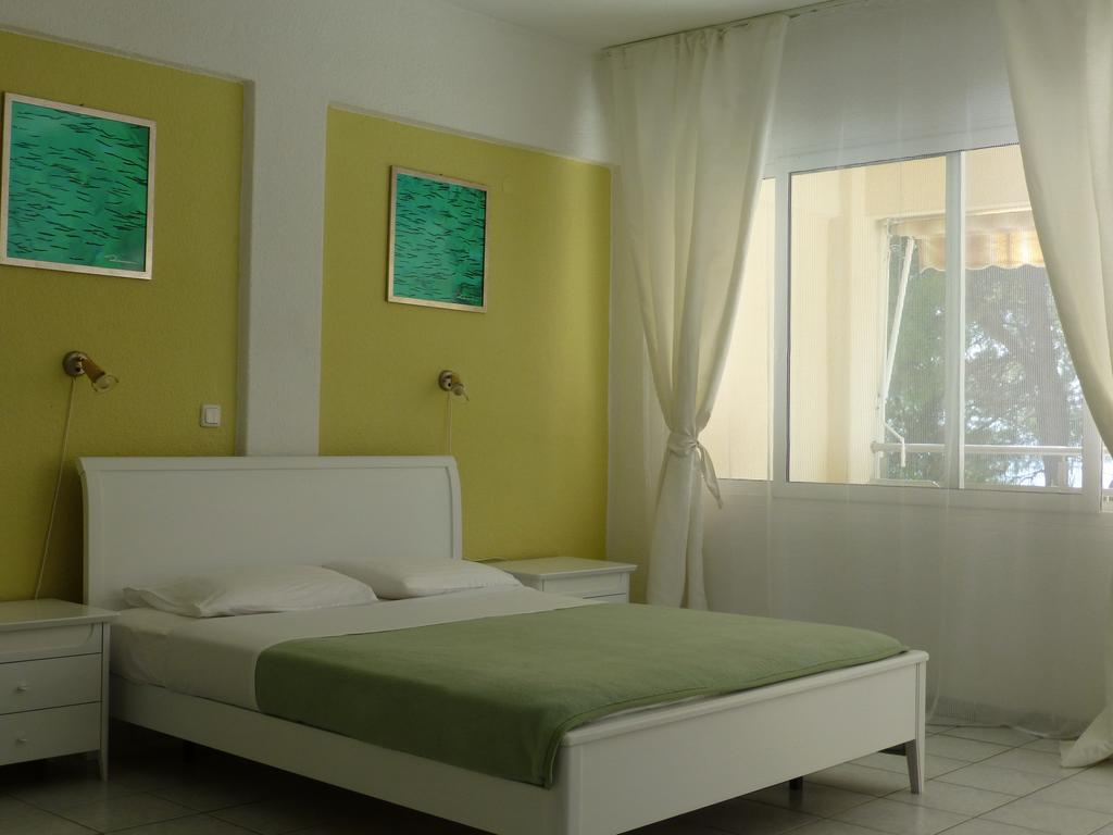 Dryades Hotel Siviri Exterior photo